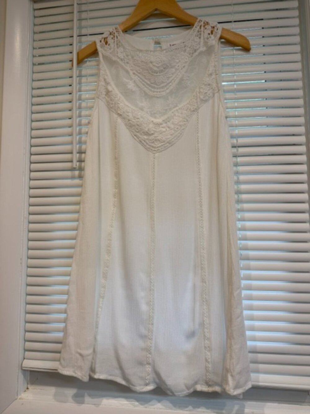 Save By The Dress White Sleeveless Lagen Look Dress Tunic Size S. - Picture 3 of 16